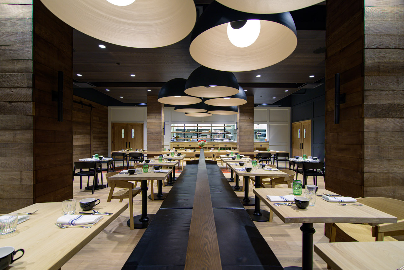 Smith restaurant winnipeg Restaurant with beautiful overhead lighting